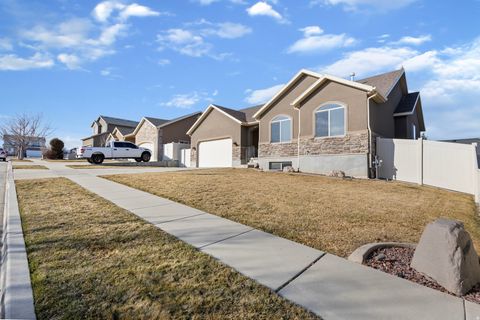 Tiny photo for 5758 W LUGANO Dr S, West Jordan, UT 84084 (MLS # 2133961)