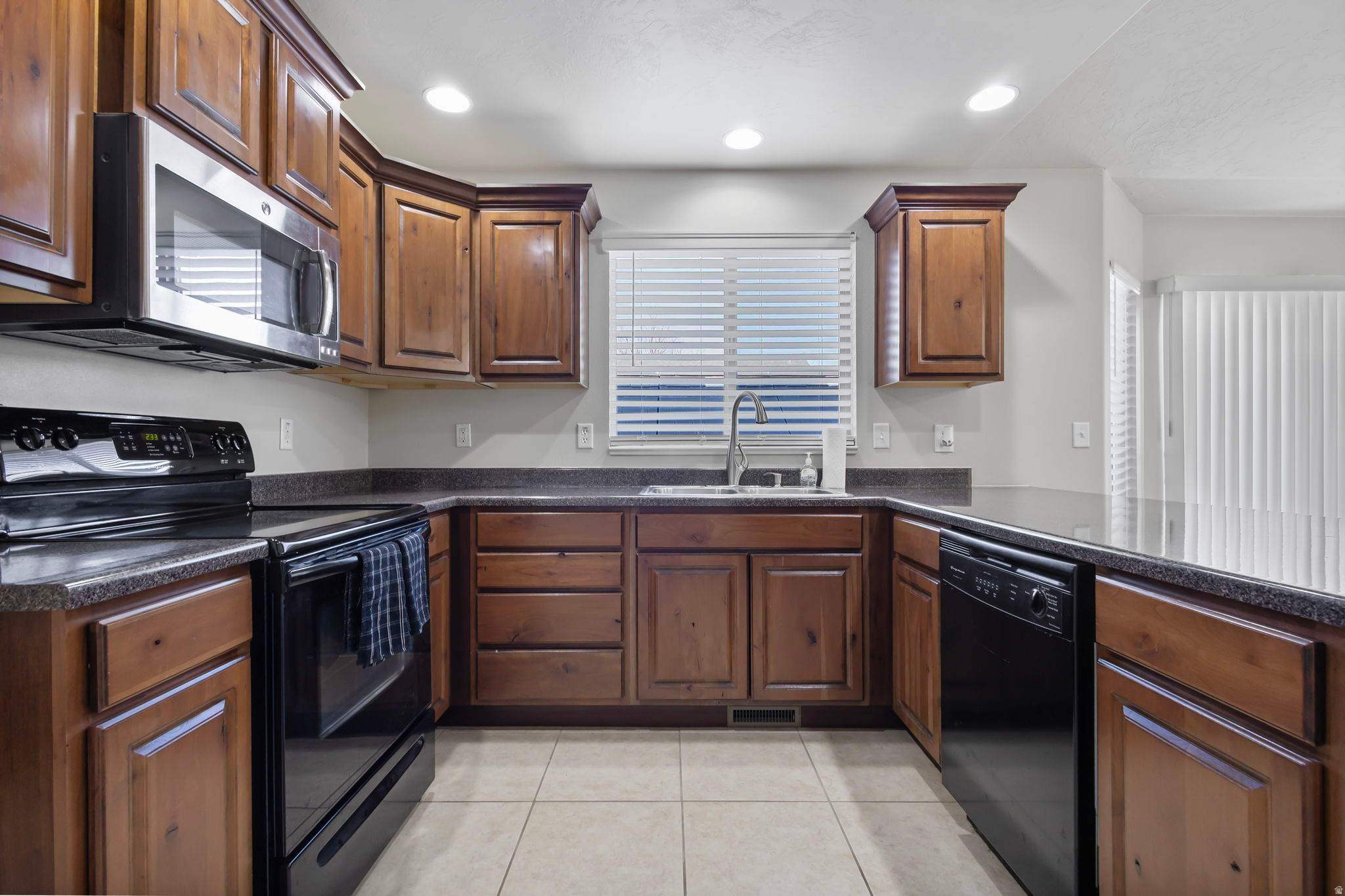 SIENA VISTA - Residential