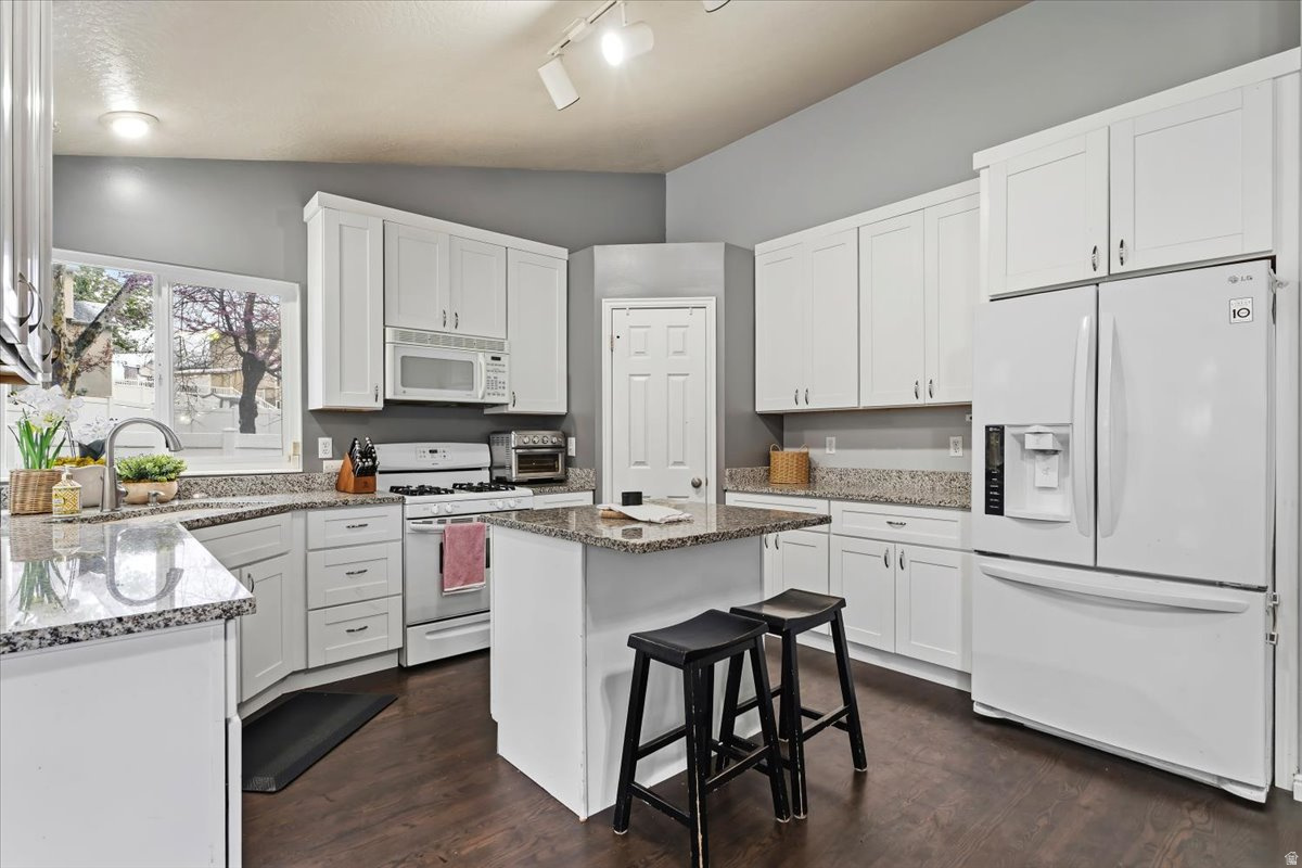 HIGH POINT - Residential