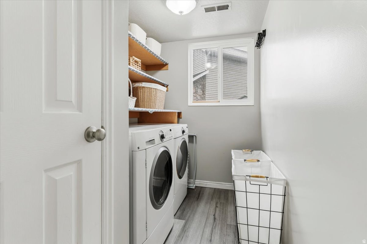 HIGH POINT - Residential