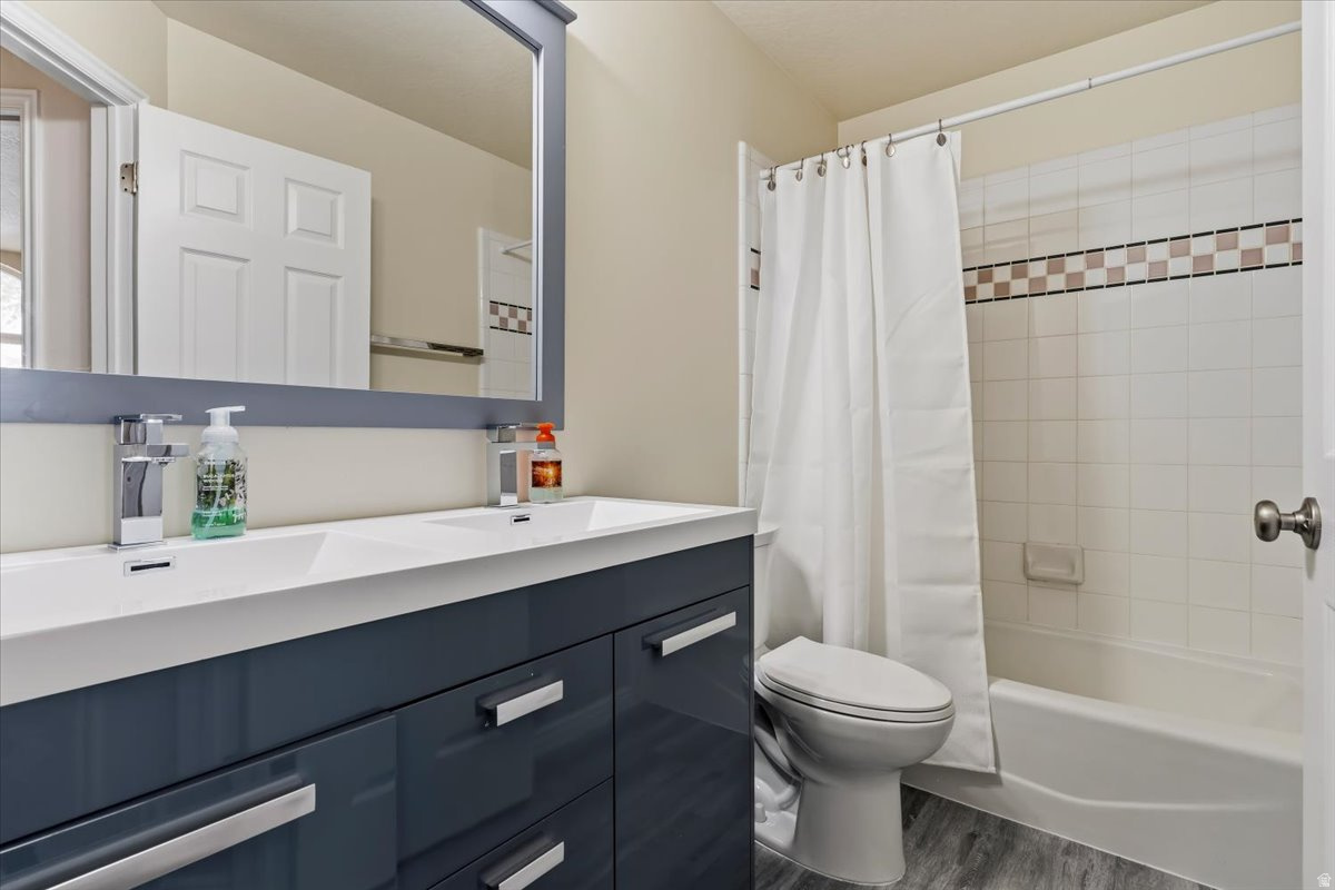 HIGH POINT - Residential