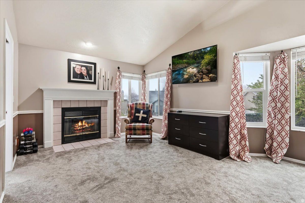 HIGH POINT - Residential