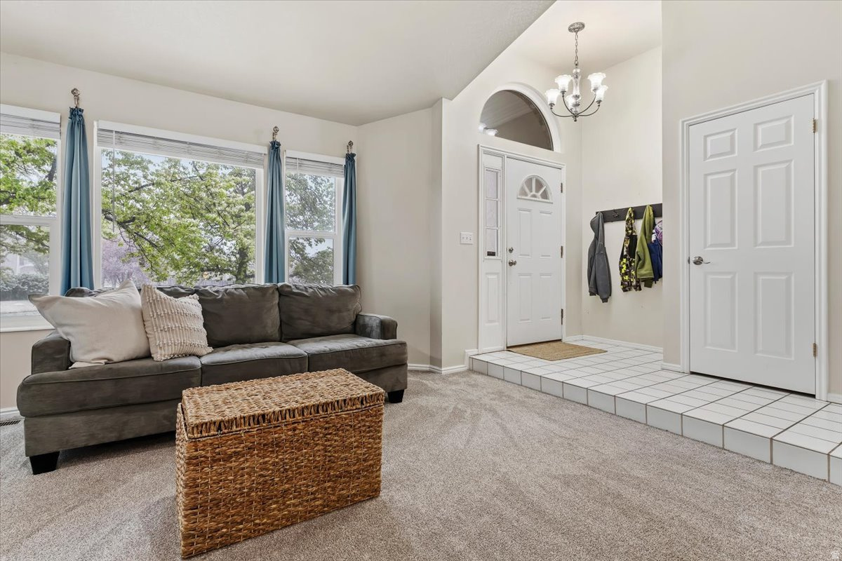 HIGH POINT - Residential