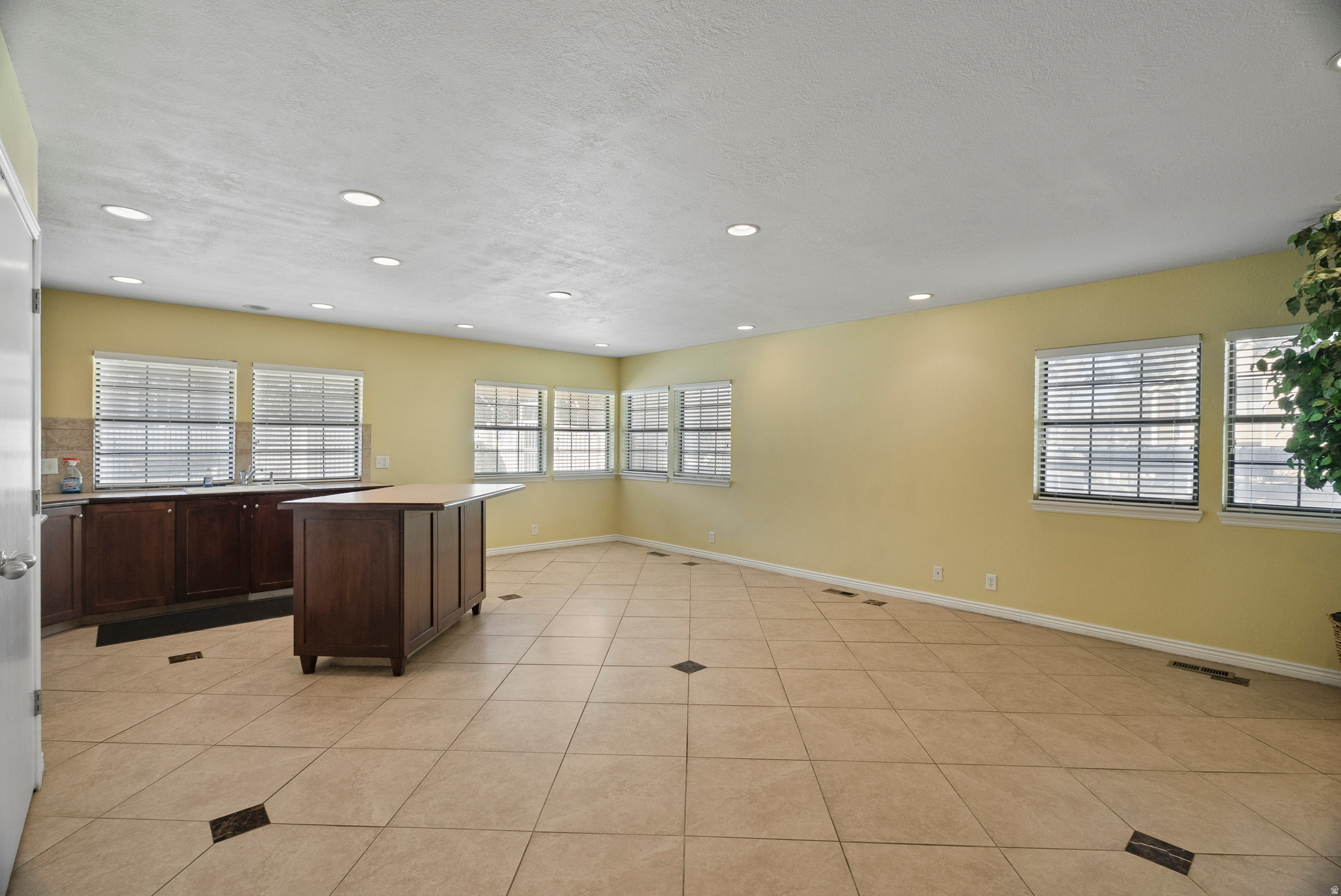 SHADOW RIDGE - Residential