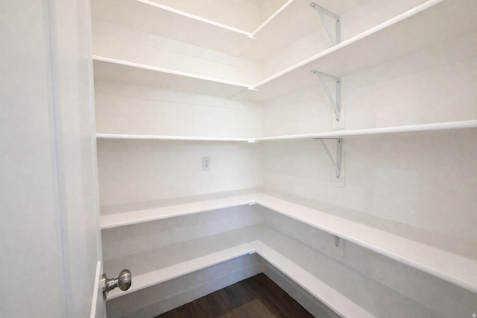 DIXON DOWNS - Residential