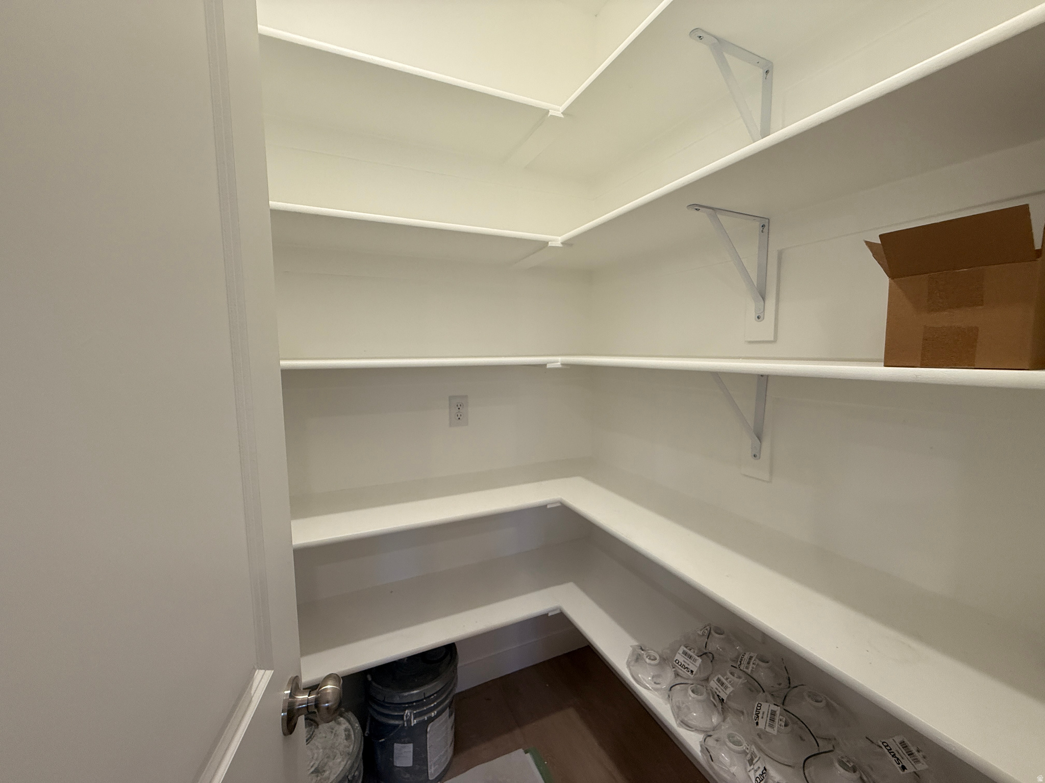 DIXON DOWNS - Residential