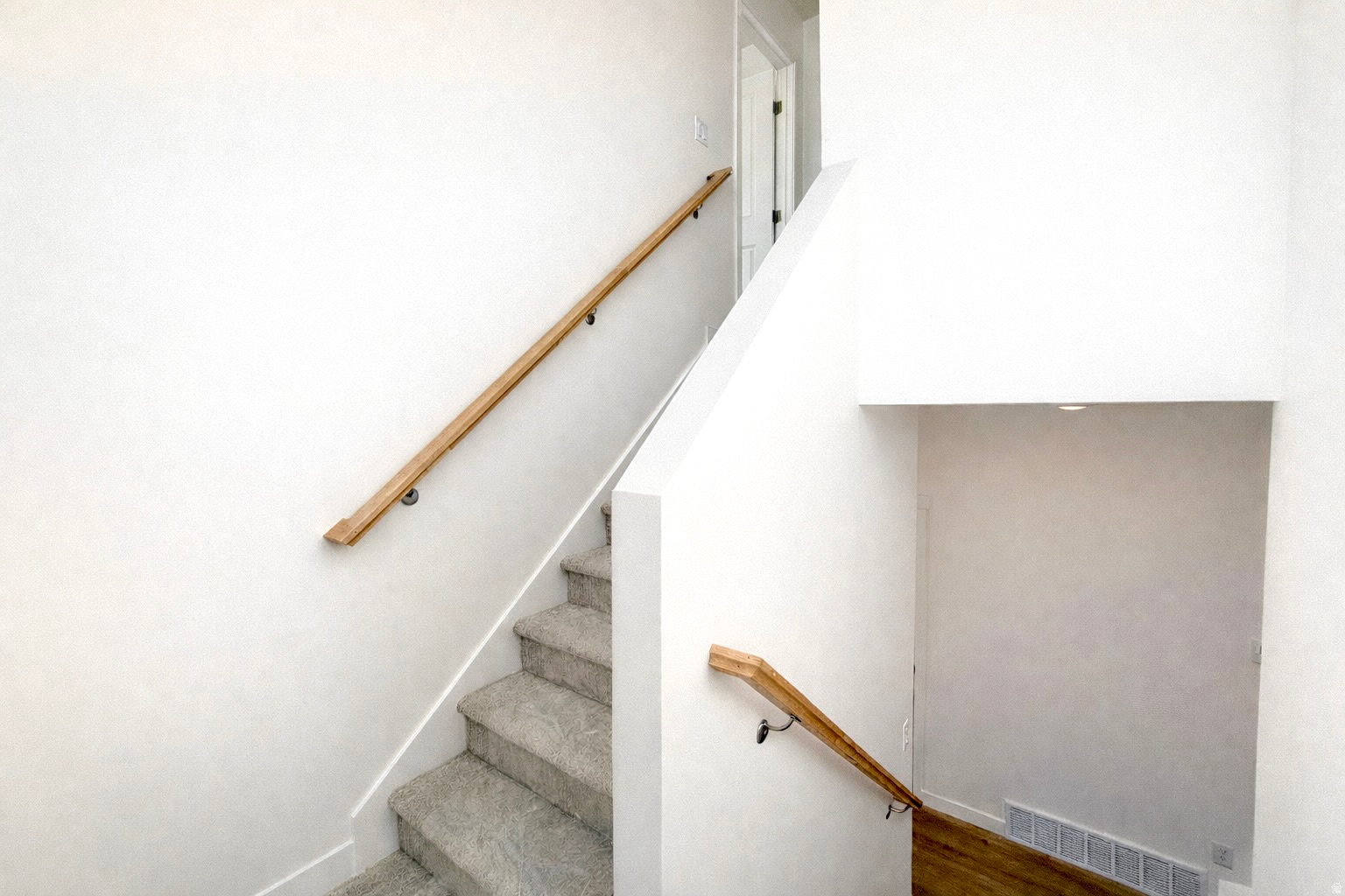 DIXON DOWNS - Residential