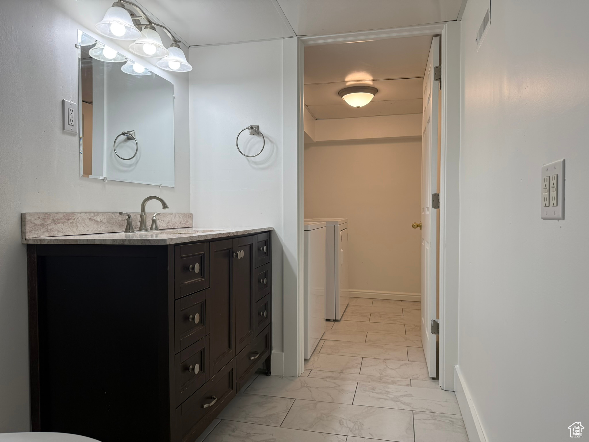 810 E 1700, Salt Lake City, Utah image 17