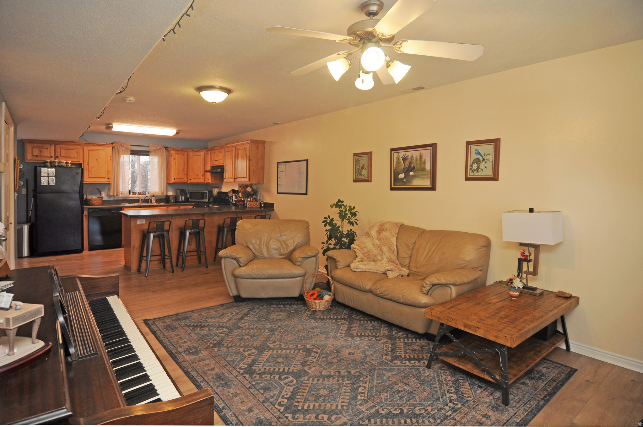 CANYON WOODS - Residential