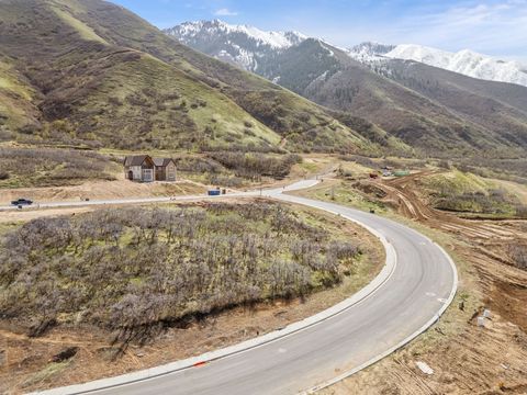 Tiny photo for 371 S CALVIN ST #17, Mapleton, UT 84664 (MLS # 2155734)