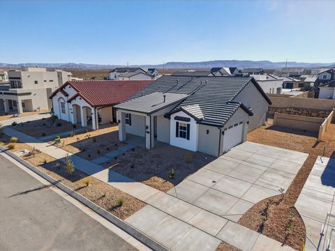 Tiny photo for 493 W AVERY LN, Saint George, UT 84790 (MLS # 2158362)
