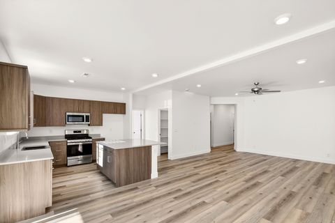 Tiny photo for 493 W AVERY LN, Saint George, UT 84790 (MLS # 2158362)