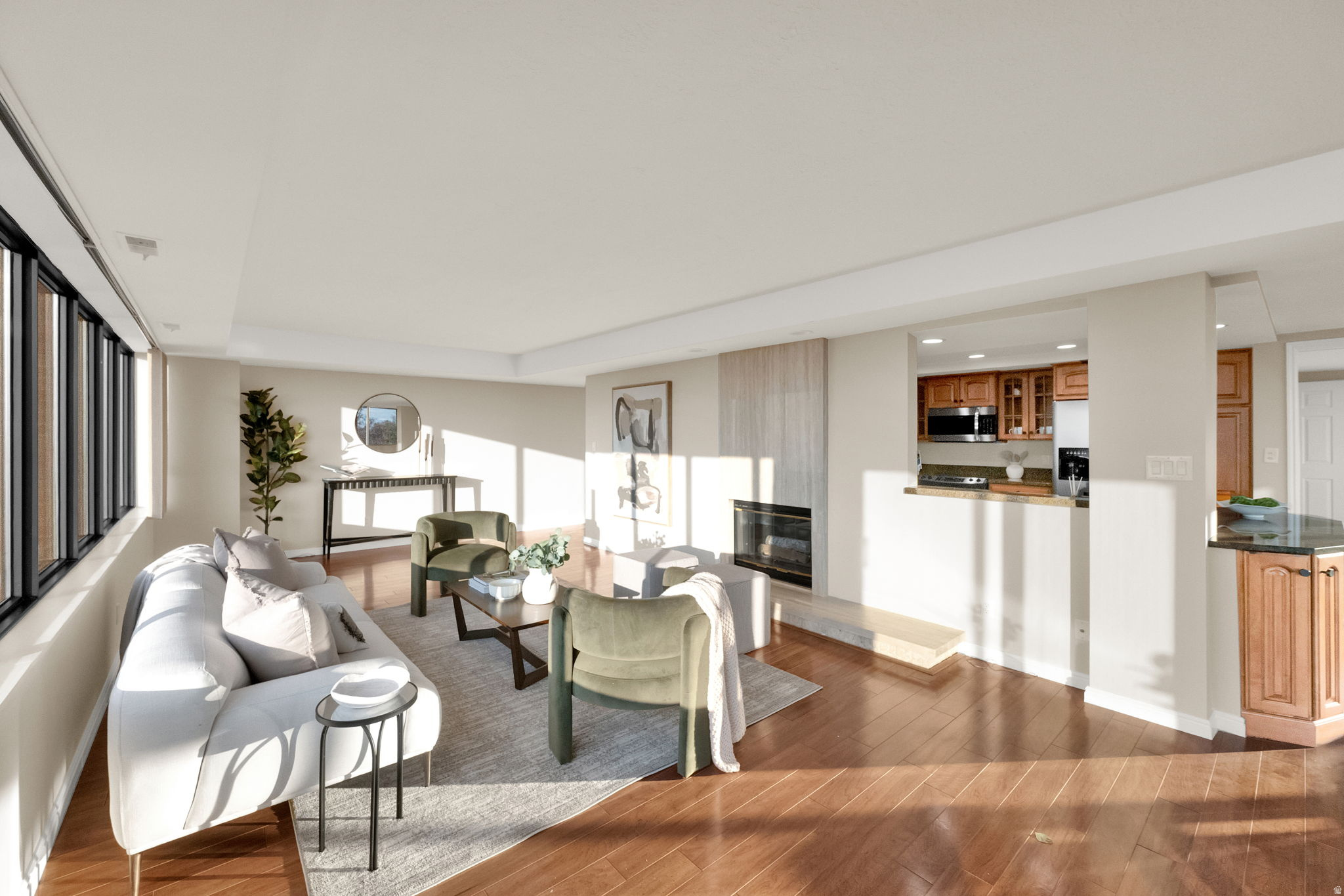 WILSHIRE CONDM - Residential