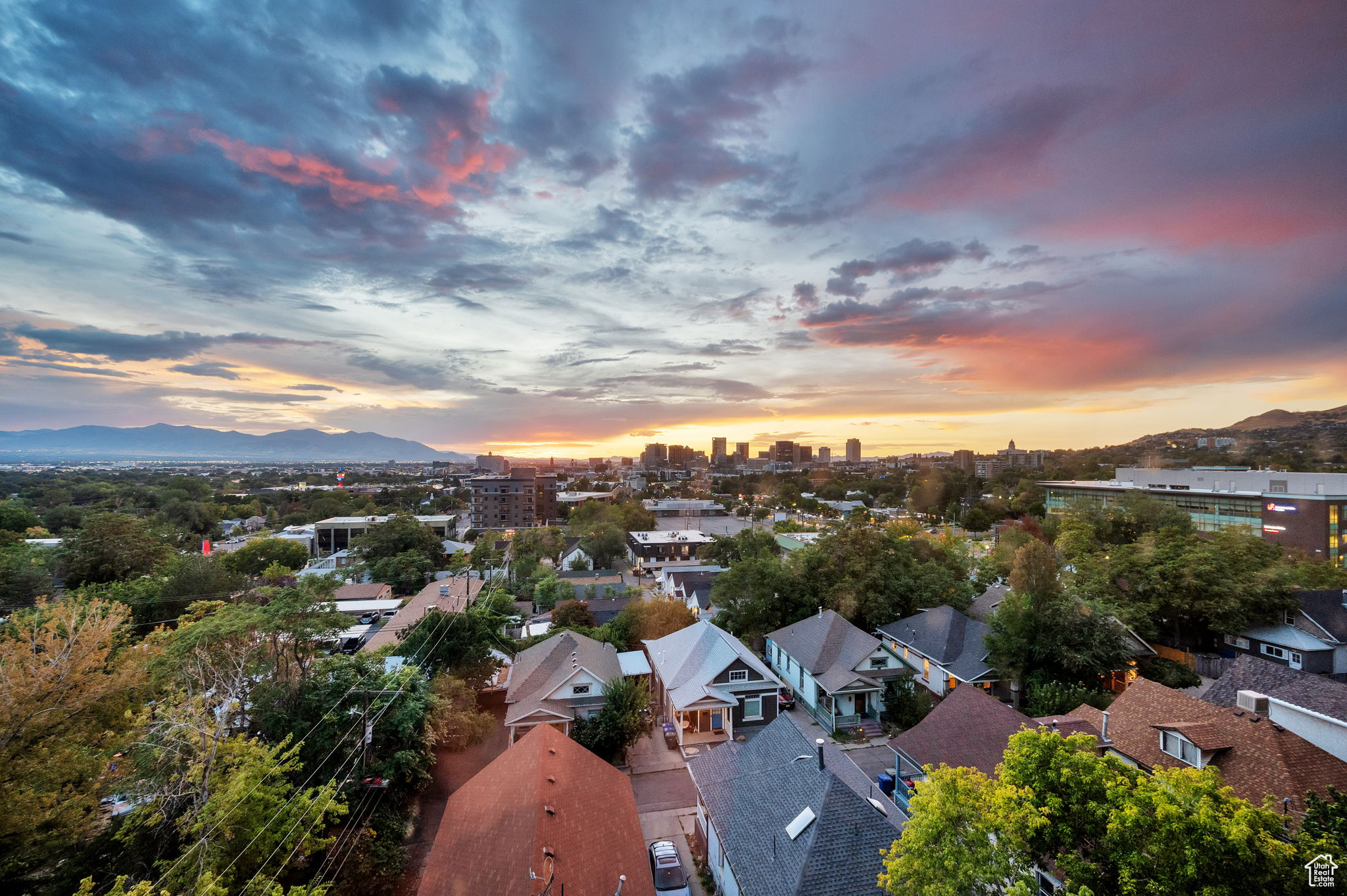 WILSHIRE CONDM - Residential