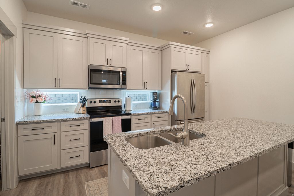 Photo of 461 E 690 S #127, Clearfield, UT 84015 (MLS # 2154893)