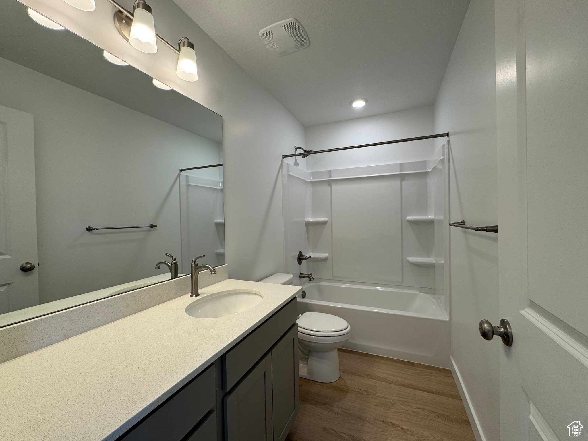 TRAILSIDE - Residential