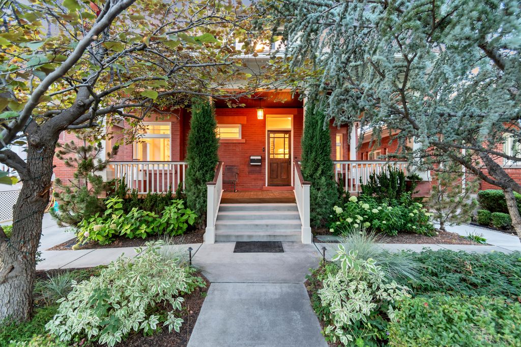 Photo of 219 E 8TH AVE, Salt Lake City, UT 84103 (MLS # 2141313)