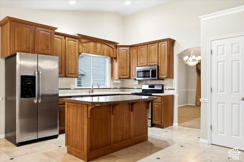 Tiny photo for 555 E 2400 N, North Ogden, UT 84414 (MLS # 2186376)