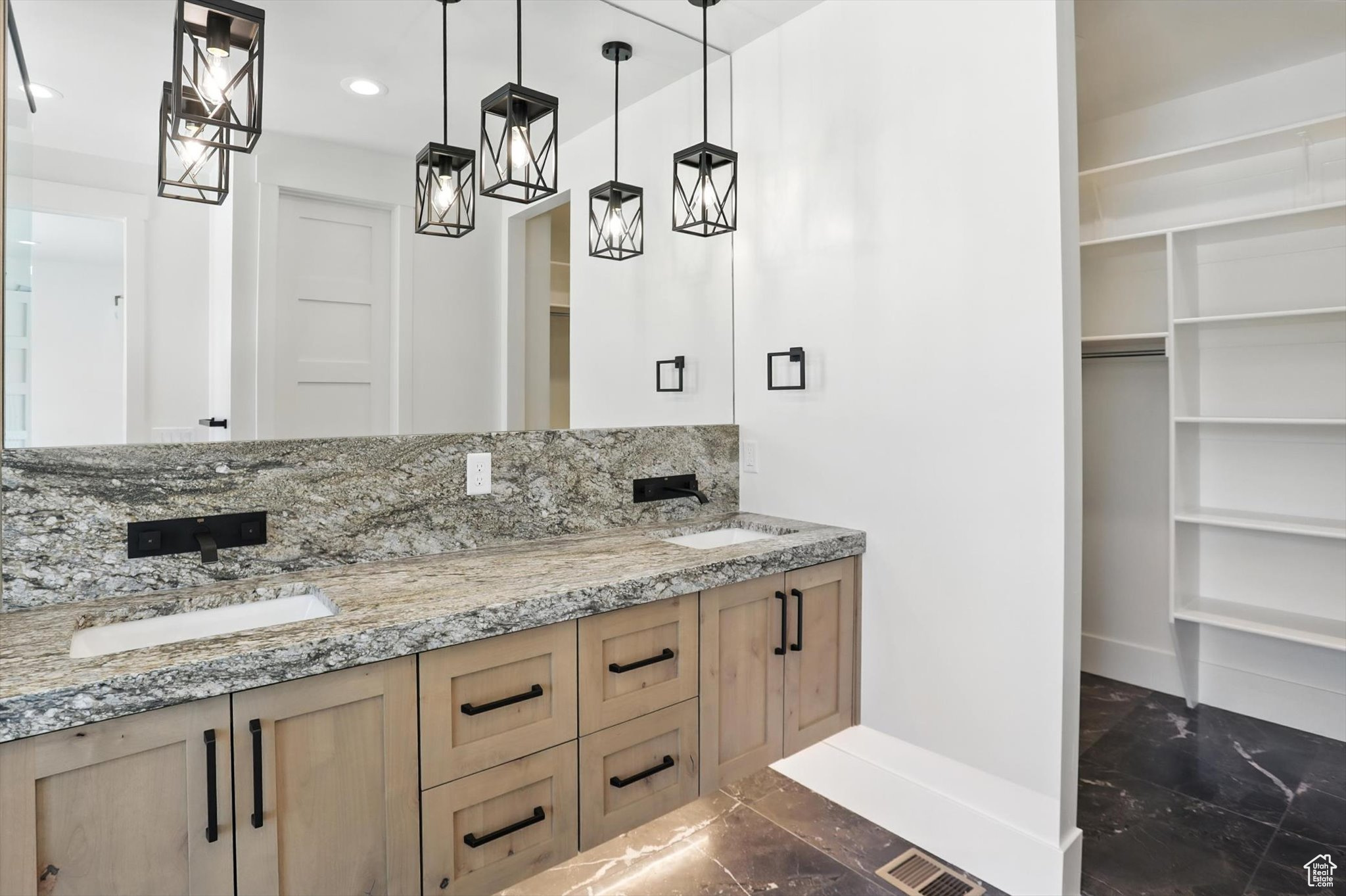 NORTH FORK MEADOWS - Residential