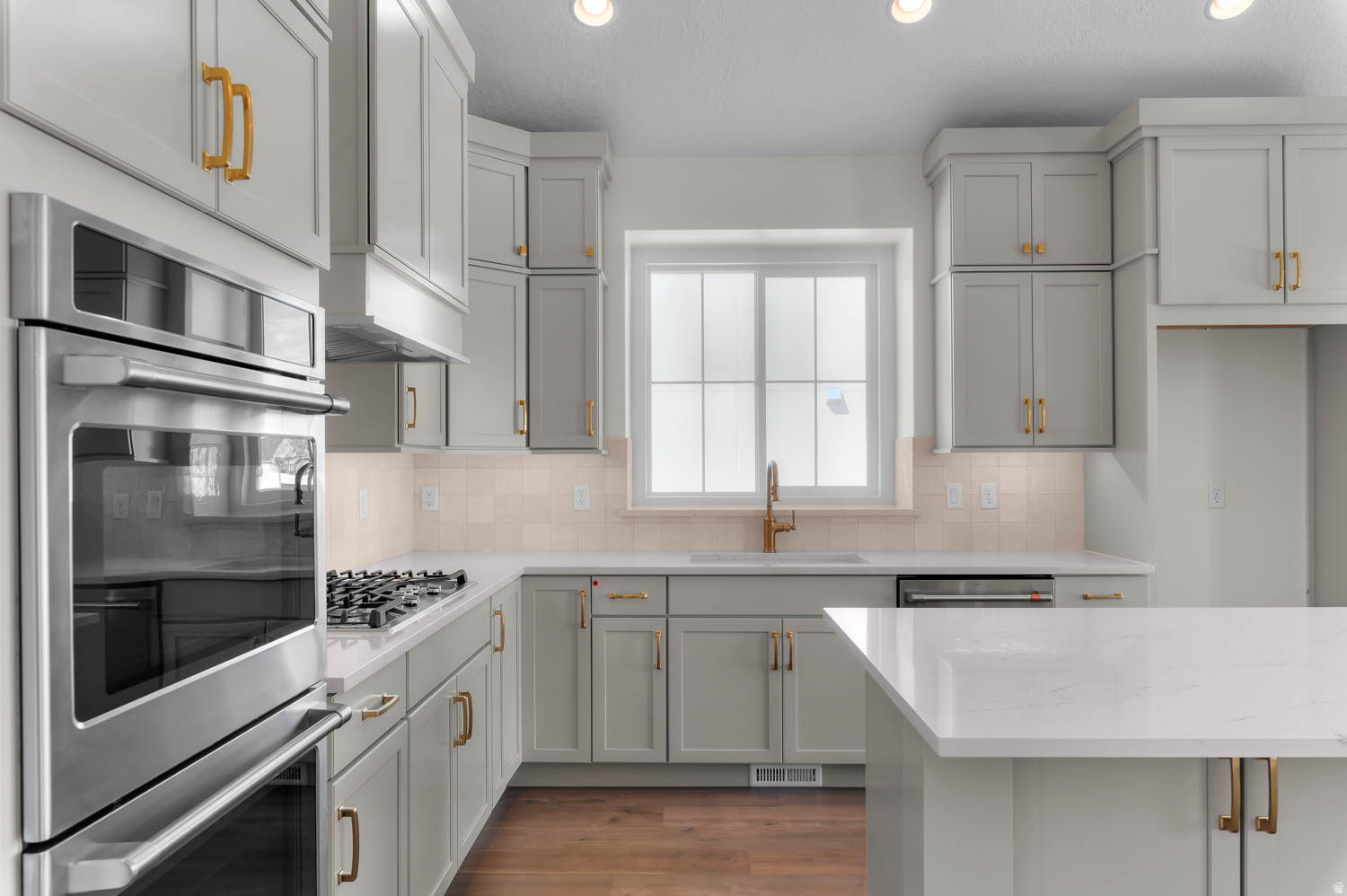 BIG WILLOW CREEK 315 - Residential