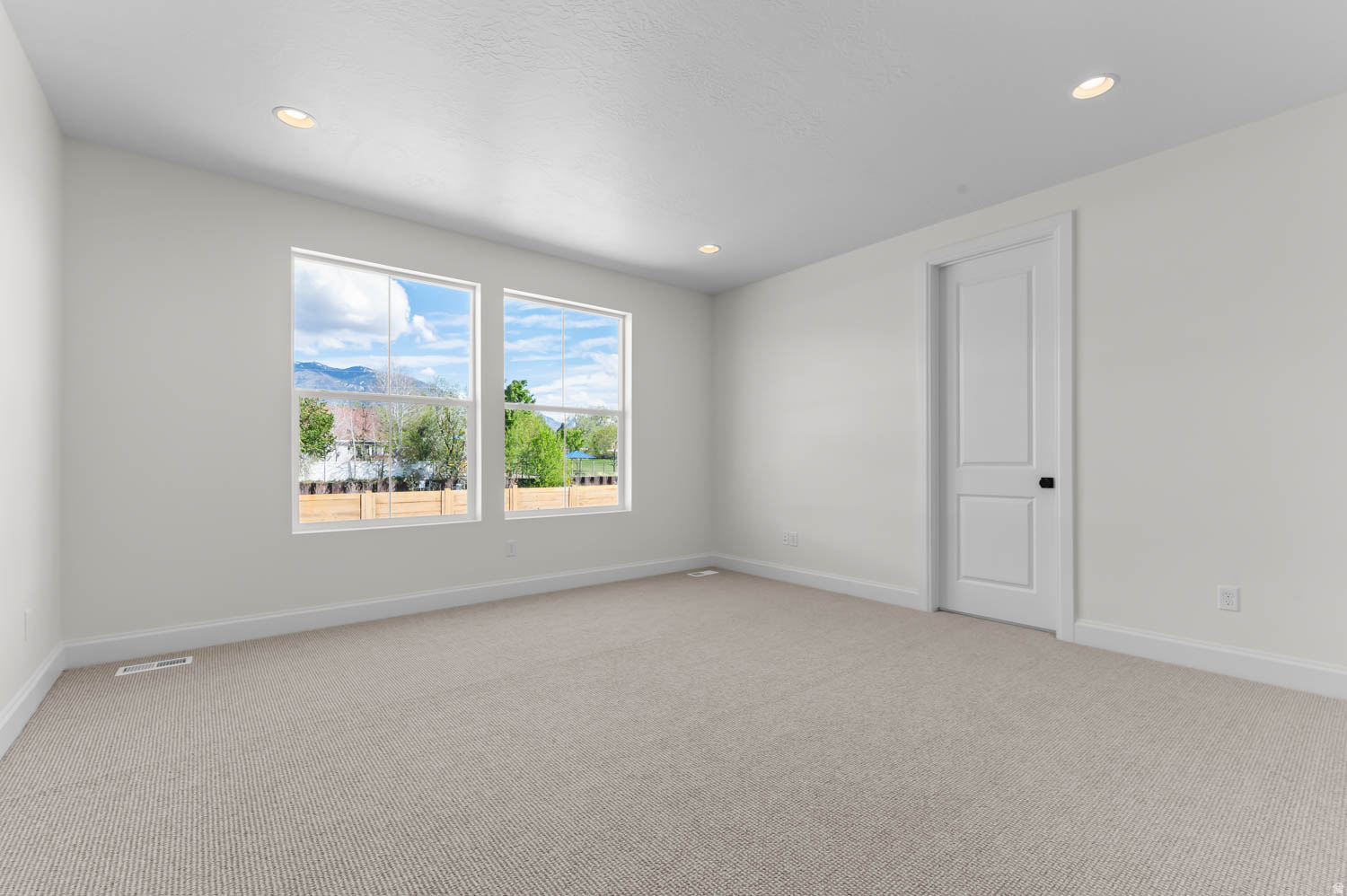 BIG WILLOW CREEK 315 - Residential