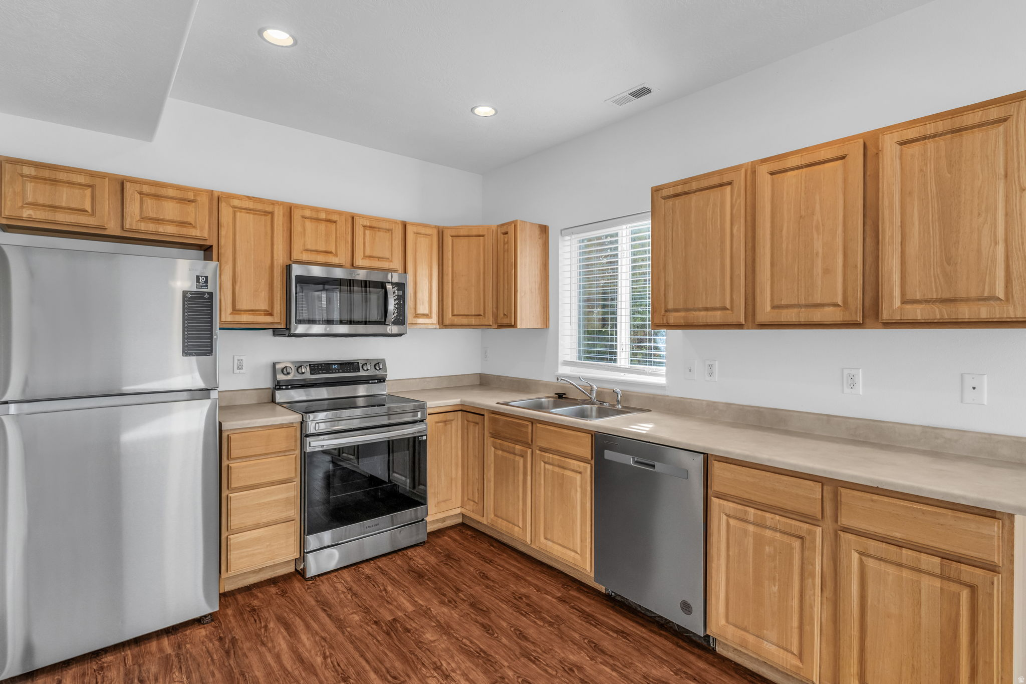 BOULDERS AT ROSECRES - Residential