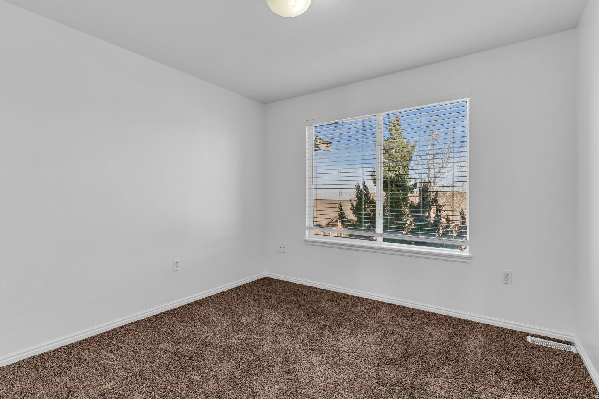 BOULDERS AT ROSECRES - Residential