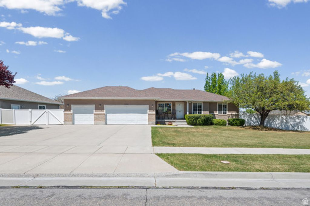 Photo of 3462 W MELODY CREEK CIR, Riverton, UT 84065 (MLS # 2156388)