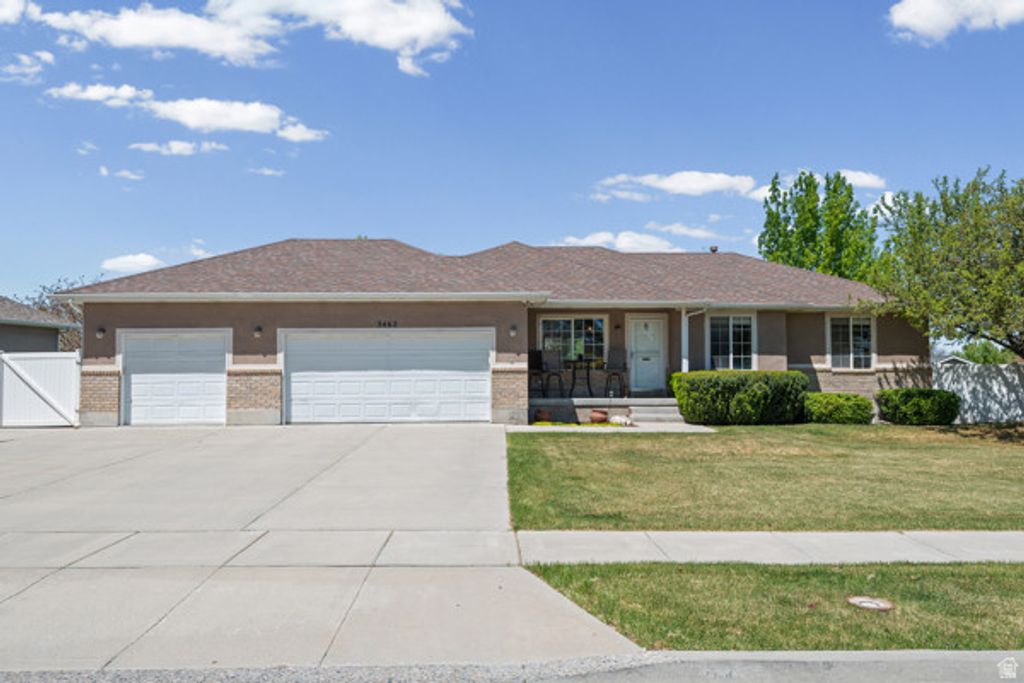 Photo of 3462 W MELODY CREEK CIR, Riverton, UT 84065 (MLS # 2156388)