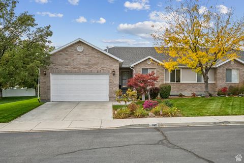 Photo of 987 N 410 W, American Fork, UT 84003 (MLS # 2118233)