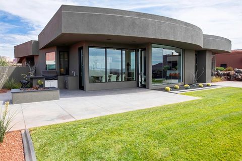 Photo of 1500 E SPLIT ROCK DR #150, Ivins, UT 84738 (MLS # 2168454)