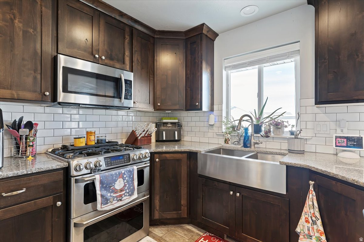 CHADAZ ESTATES - Residential