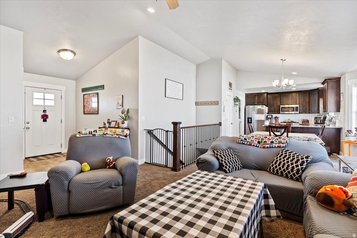 CHADAZ ESTATES - Residential