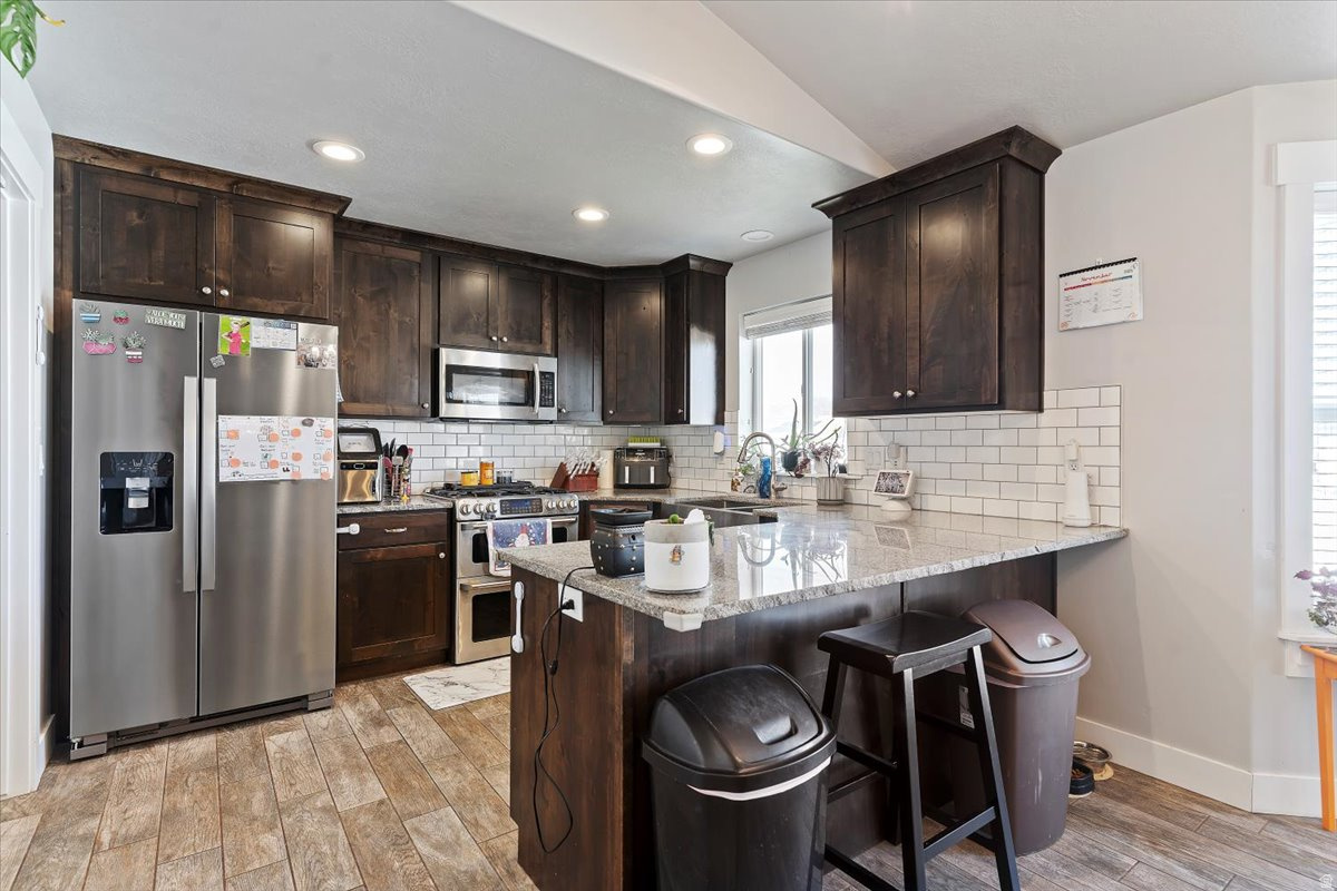 CHADAZ ESTATES - Residential