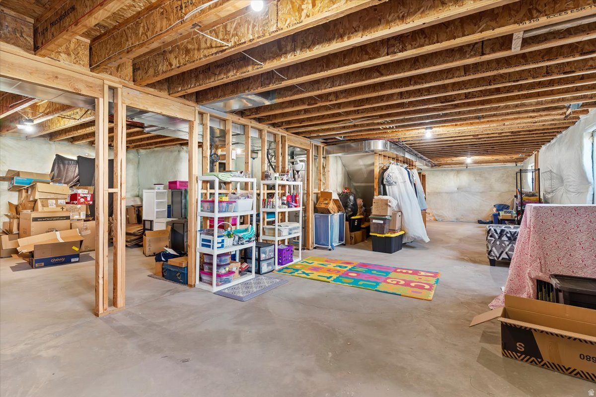 CHADAZ ESTATES - Residential