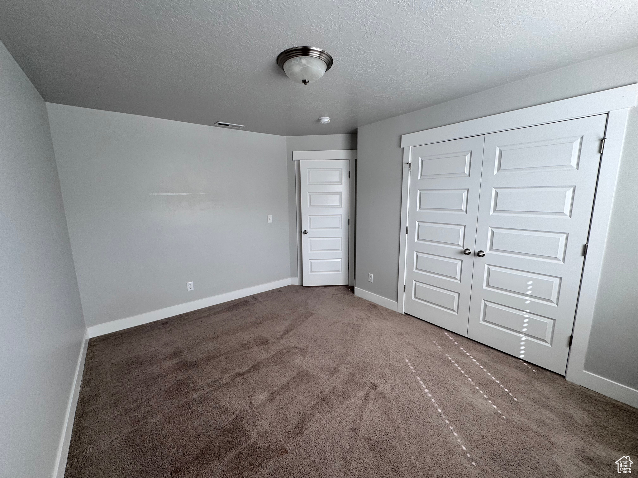 SHADOW RUN - Residential Lease