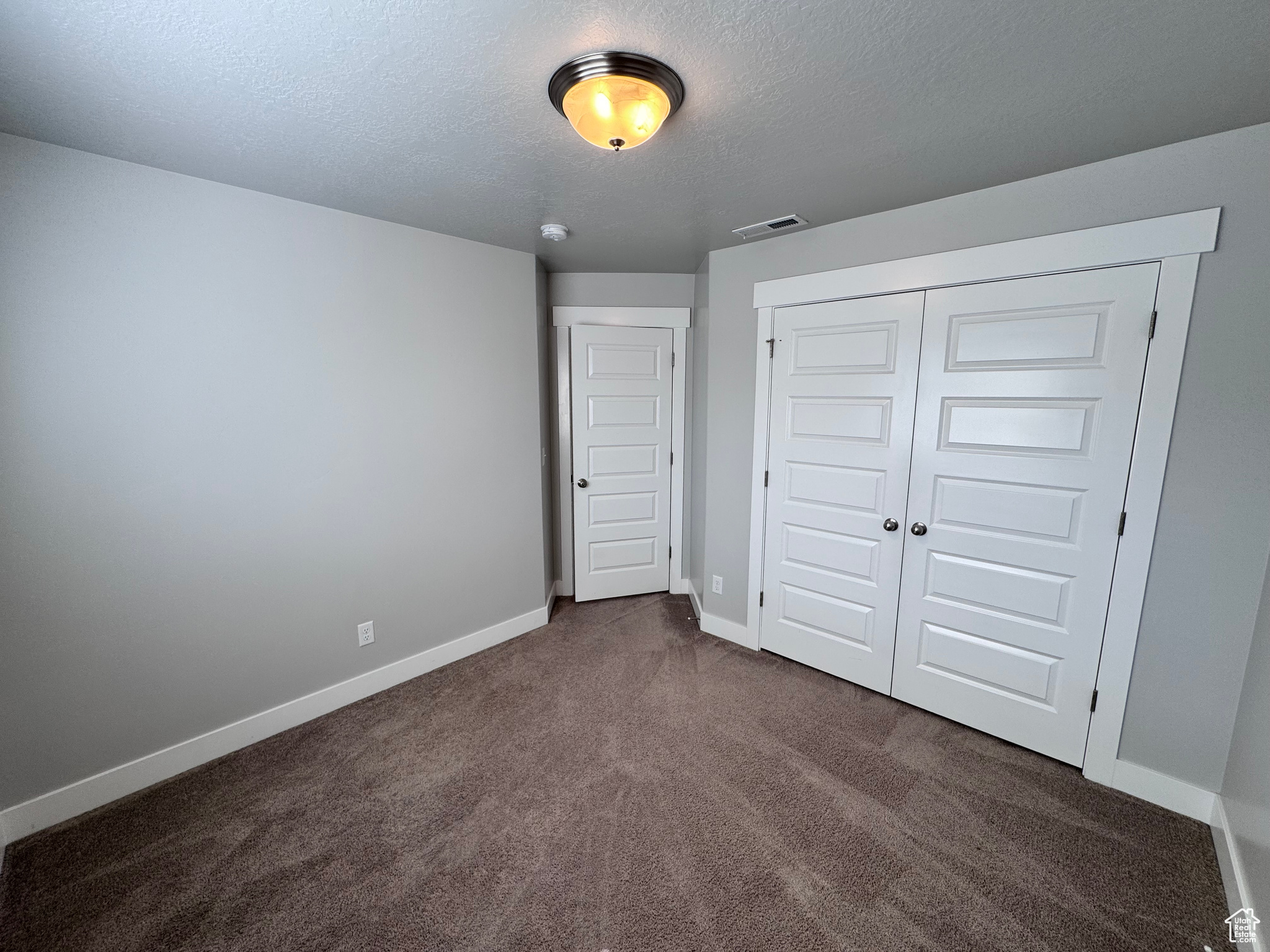SHADOW RUN - Residential Lease
