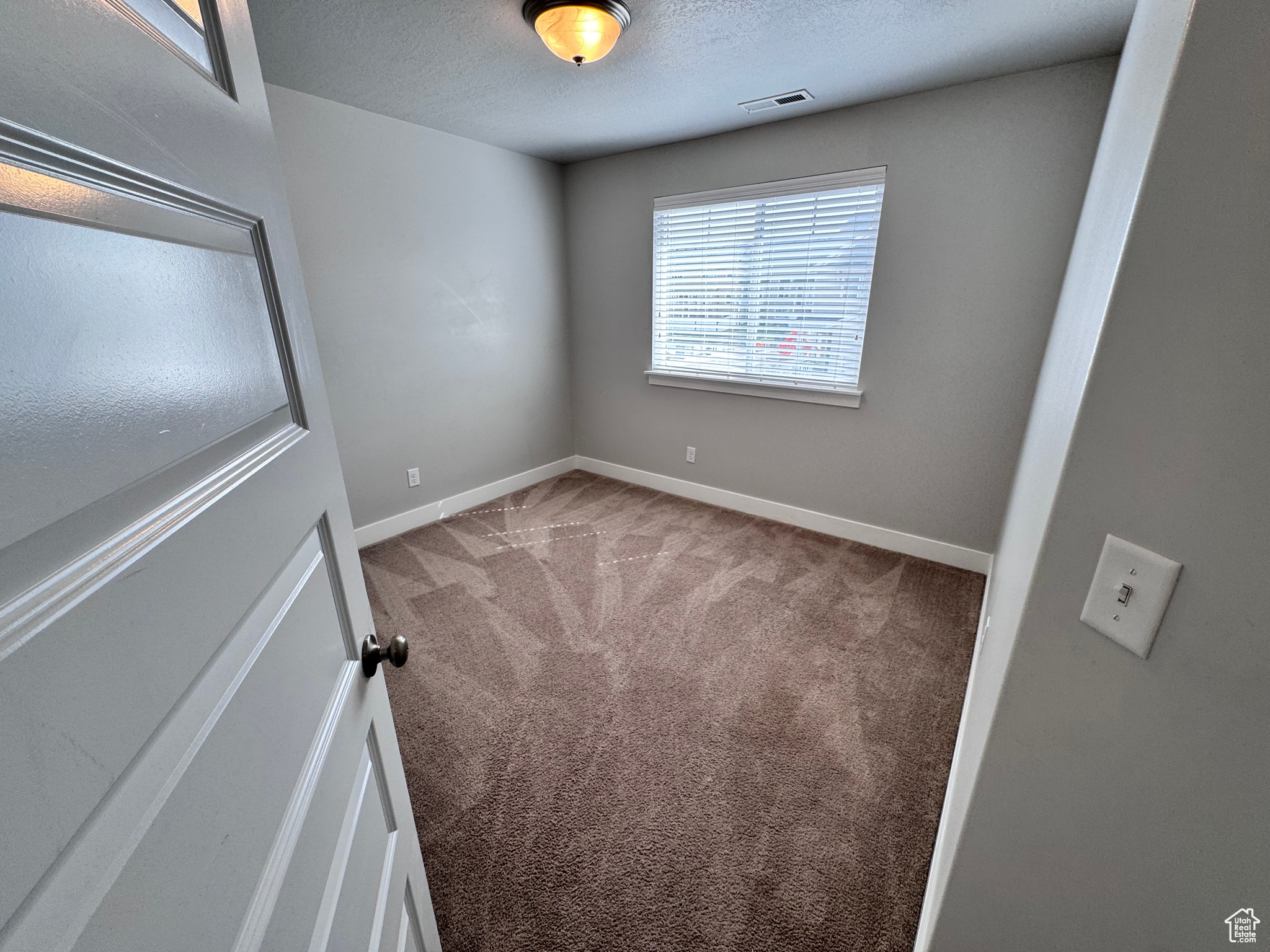 SHADOW RUN - Residential Lease