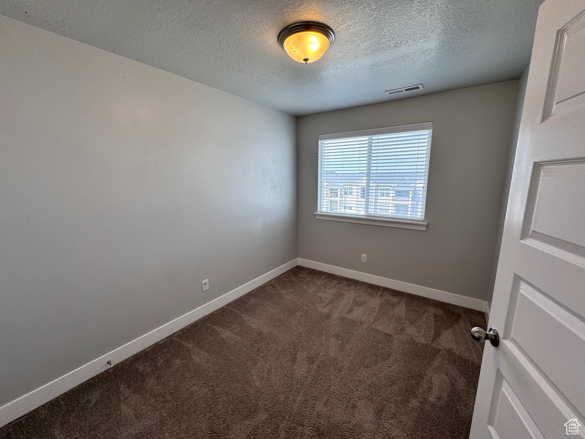 SHADOW RUN - Residential Lease