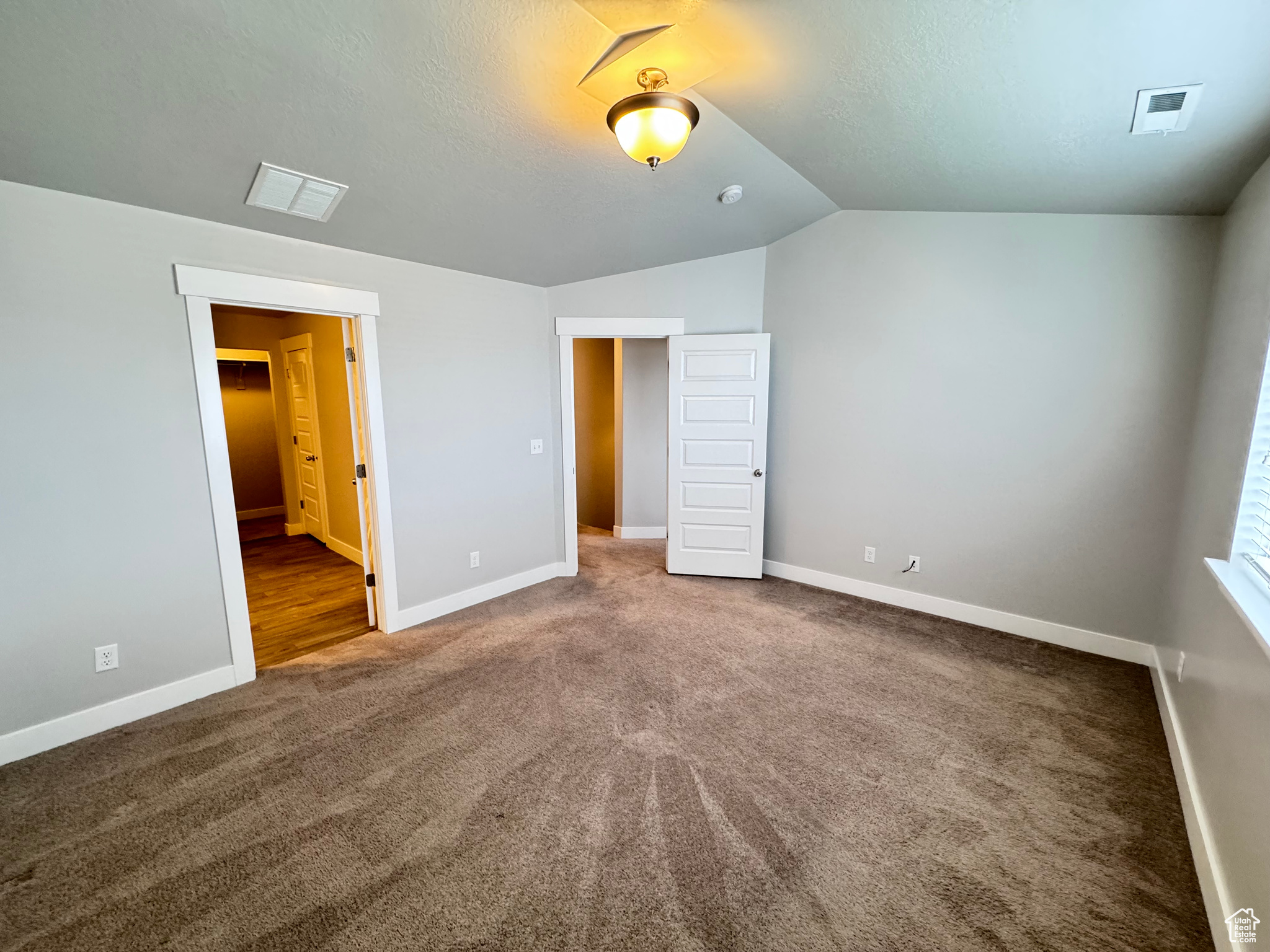 SHADOW RUN - Residential Lease