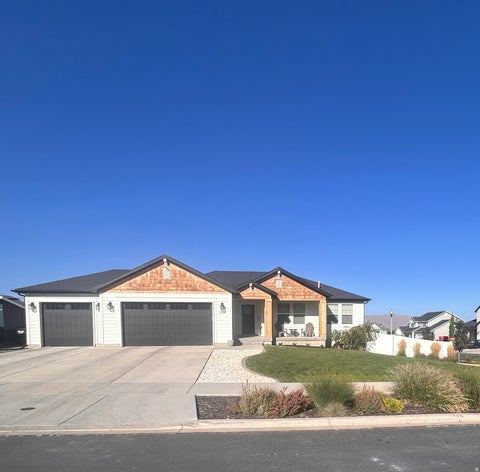 Photo of 1236 S 120 E #104, Salem, UT 84653 (MLS # 2185119)