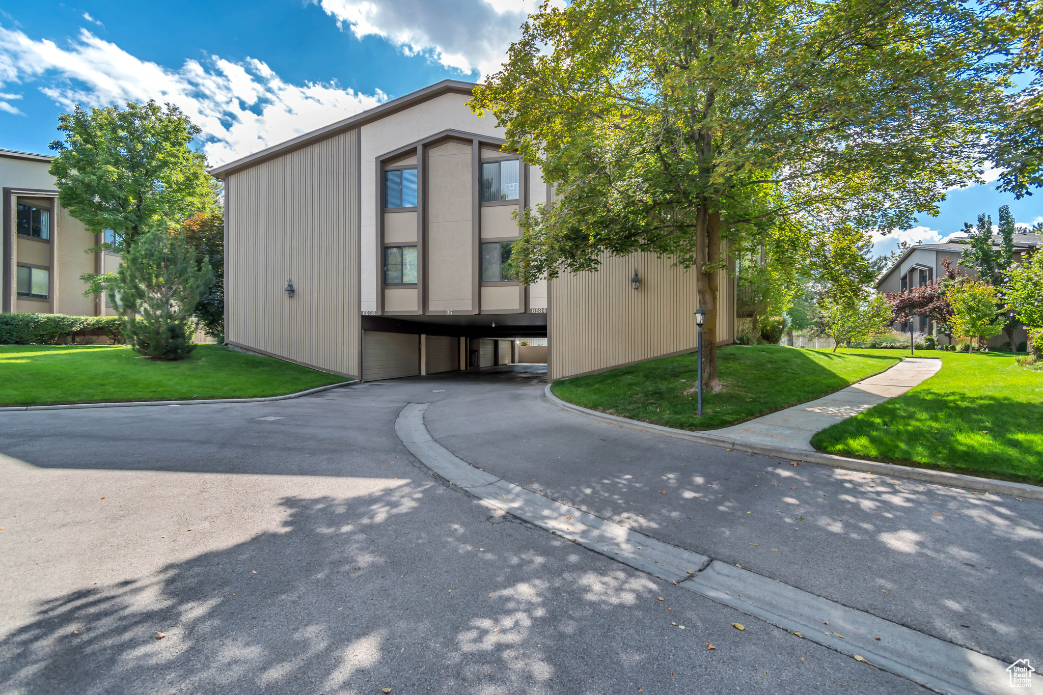 MEADOWS - Residential