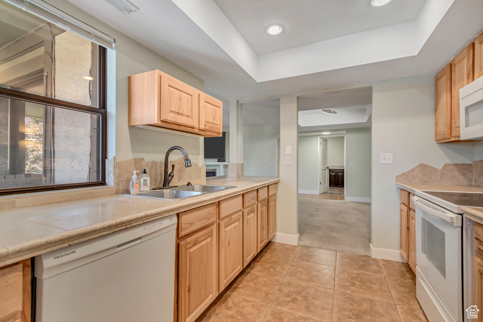 MEADOWS - Residential