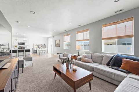 Tiny photo for 474 S 340 W, American Fork, UT 84003 (MLS # 2144250)