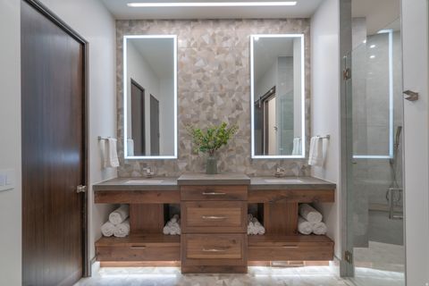 Tiny photo for 3550 S CYPRESS POINT RD, Hurricane, UT 84737 (MLS # 2126145)