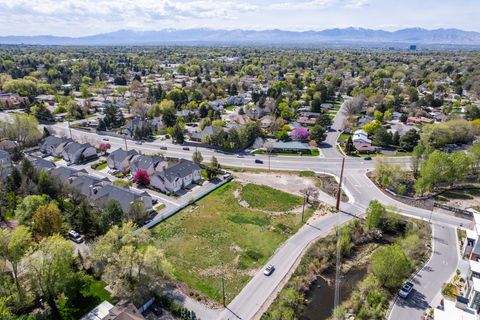 Tiny photo for 1990 E ARBOR LN, Holladay, UT 84117 (MLS # 2150513)