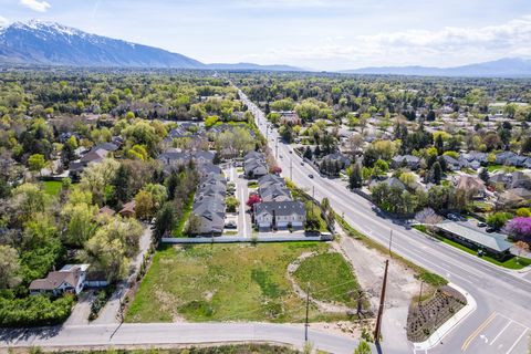 Tiny photo for 1990 E ARBOR LN, Holladay, UT 84117 (MLS # 2150513)