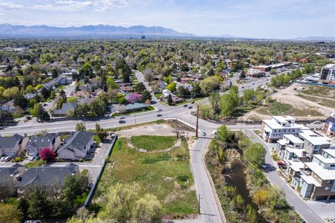 Tiny photo for 1990 E ARBOR LN, Holladay, UT 84117 (MLS # 2150513)