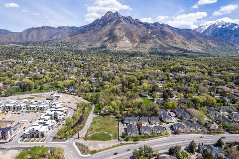 Tiny photo for 1990 E ARBOR LN, Holladay, UT 84117 (MLS # 2150513)