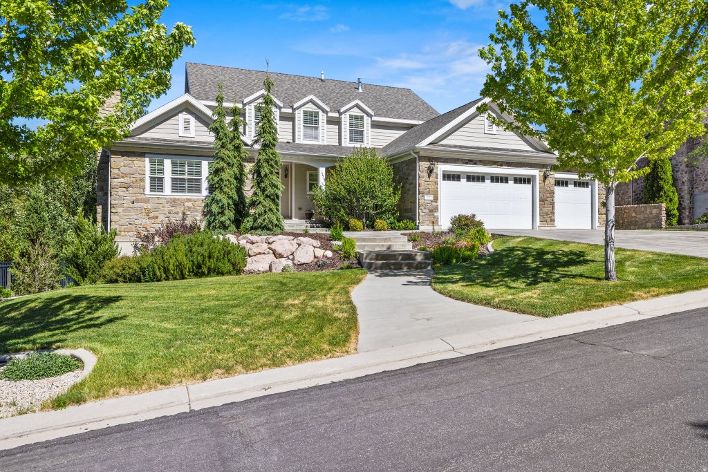 Photo of 12044 S MILONA DR, Draper, UT 84020 (MLS # 2163992)